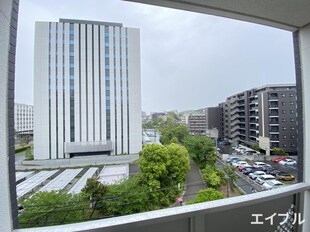 ｺﾝﾄﾞﾐﾆｱﾑｳﾞｪﾙｼﾞｭ六本松の物件内観写真